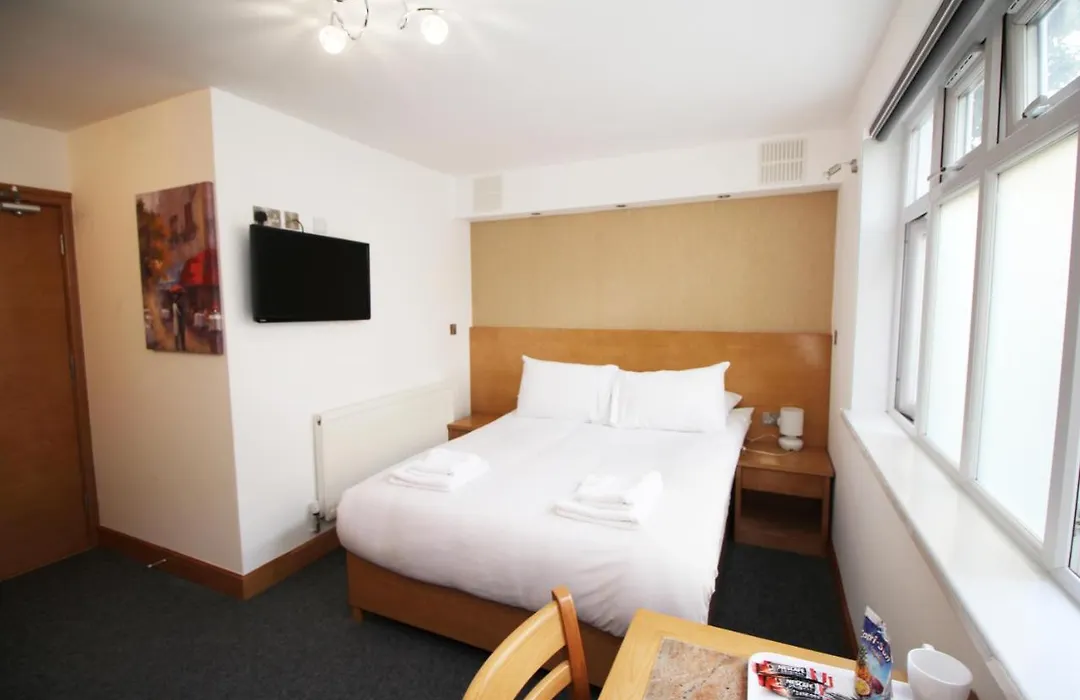 Flexistay Aparthotel Sutton-1